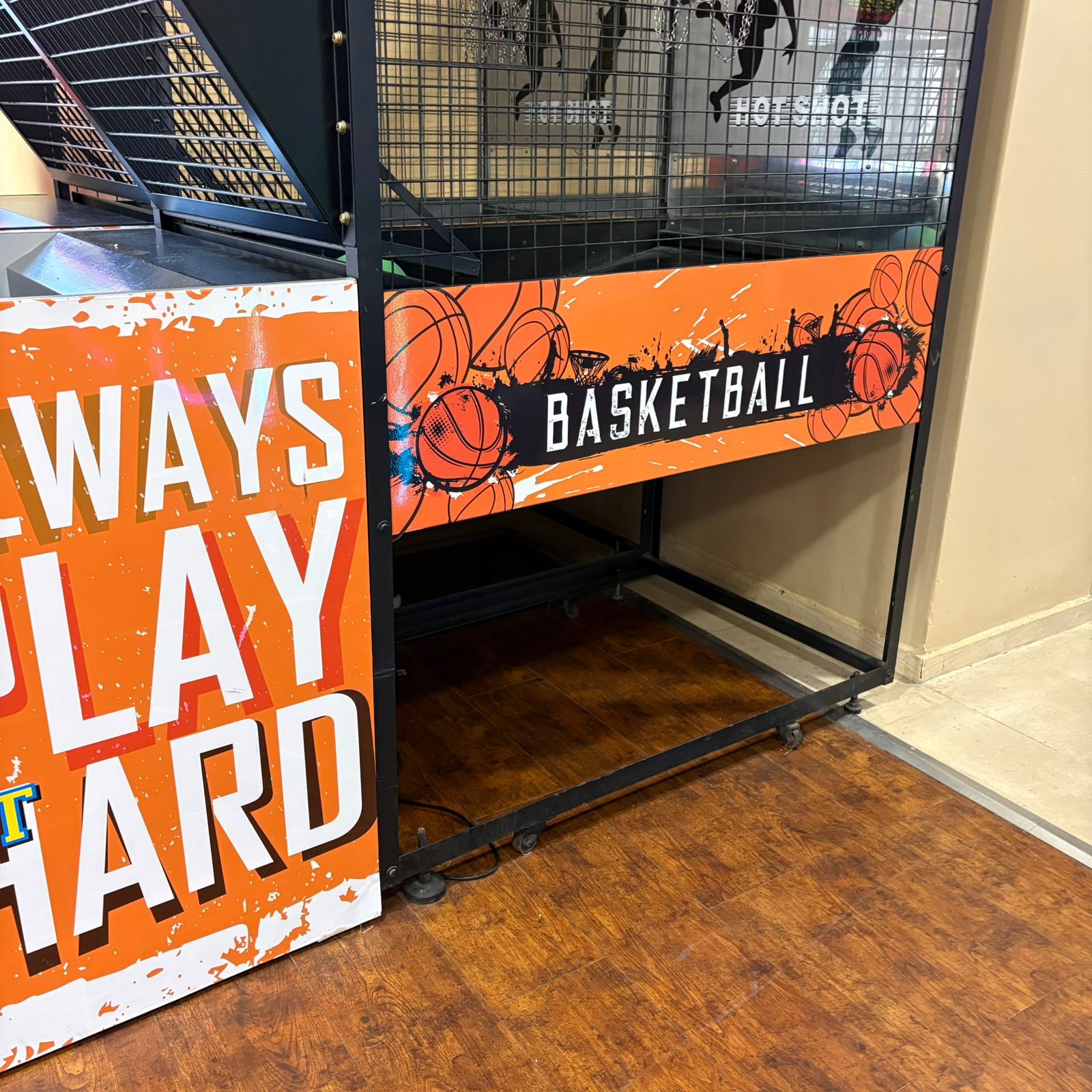 Ηλεκτρονικό παιχνίδι με κερματοδέκτη, μεταχειρισμένη μπασκέτα