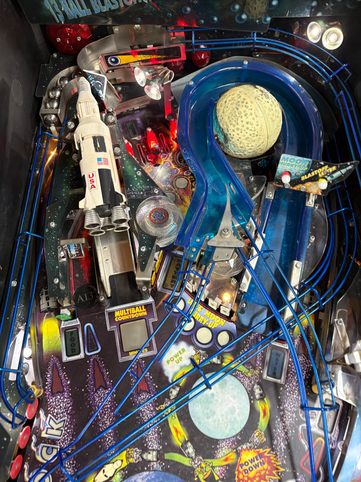 Sega Apollo 13 pinball machine